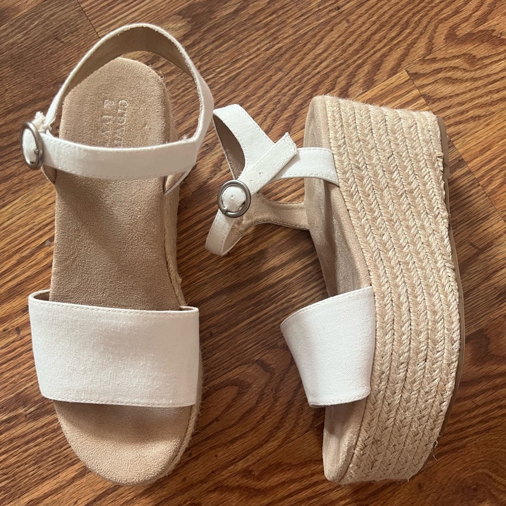 White Crown & Ivy Wedge Heels